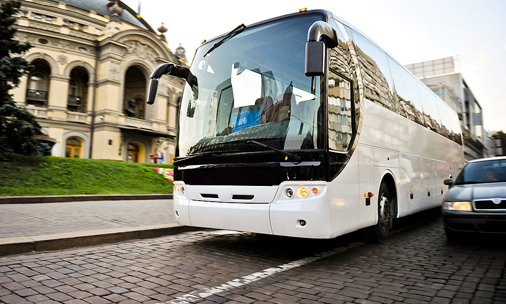 راه اندازی تخت ها و Wi-Fi را به اتوبوس ها اضافه می کند تا آنها را به "هتل های در حال حرکت" تبدیل کند