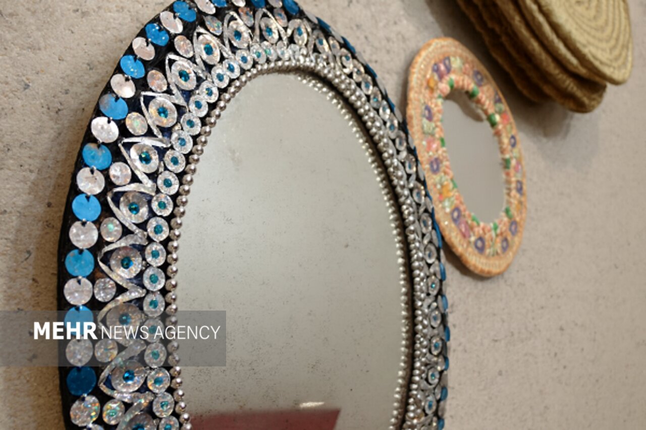 آینهدوزی و آینهکاری؛ میراثی واحد از پاکی و زیبایی بلوچها و ایرانیان