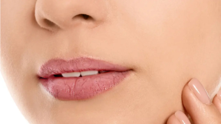 ترکیبات طبیعی برای نرم شدن لب‌ها