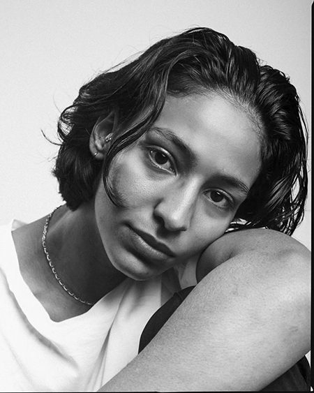 نادیا ملیتی, نادیا ملیتی الجزایری