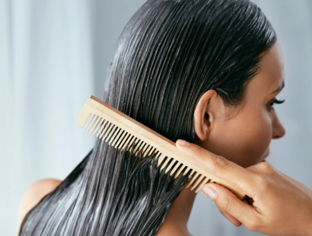 استفاده از روغن‌های گیاهی برای تقویت مو