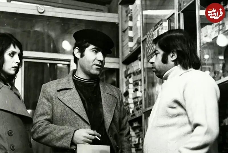 عکس/ محمود بهرامی در ۳۷ سالگی در کنار نوری کسرایی؛ سال ۵۳