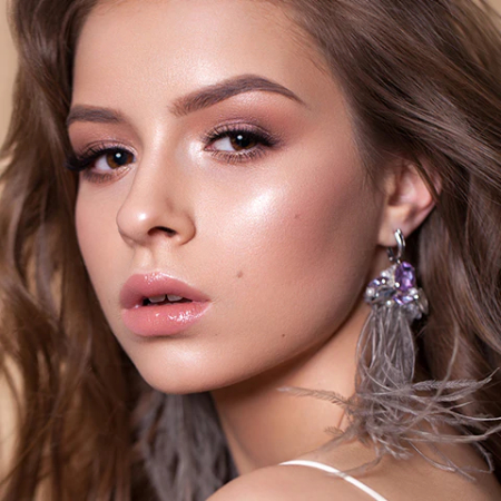 هایلایتر با پوشش صورتی درخشان