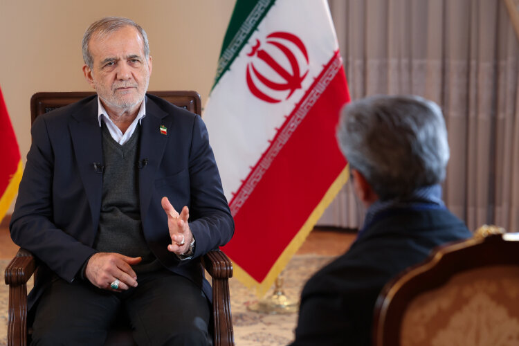 پزشکیان: روایت ناتوانی دولت، پروژه رسانه‌ای دشمن است