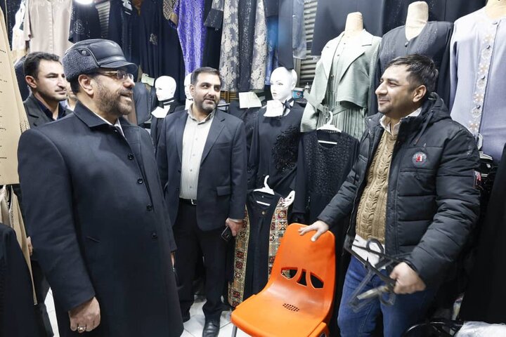 استاندار فارس پای صحبت‌های کسبه و بازاریان شیراز نشست