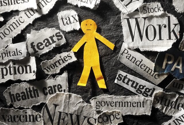 رفتار والدین مهمتر از اخبار؛ راهکار روانشناسان برای مدیریت اخبار منفی