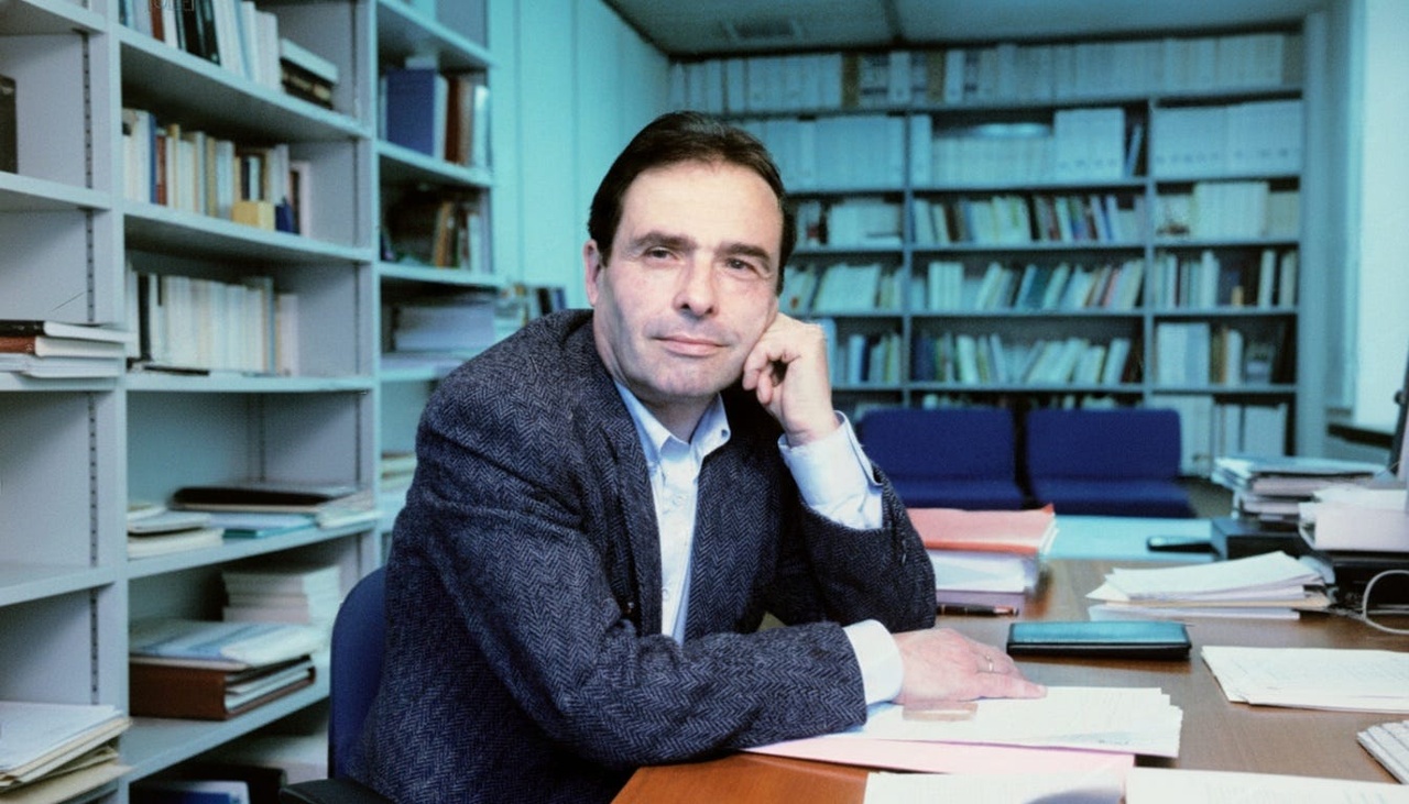 سلبریت های عاشق قدرت از طریق جذب مردمند / میدان شهرت سلبریتیها در بوته نقد / اغلب شهرت در ایران متاثر از حاکمیت سیاسی است