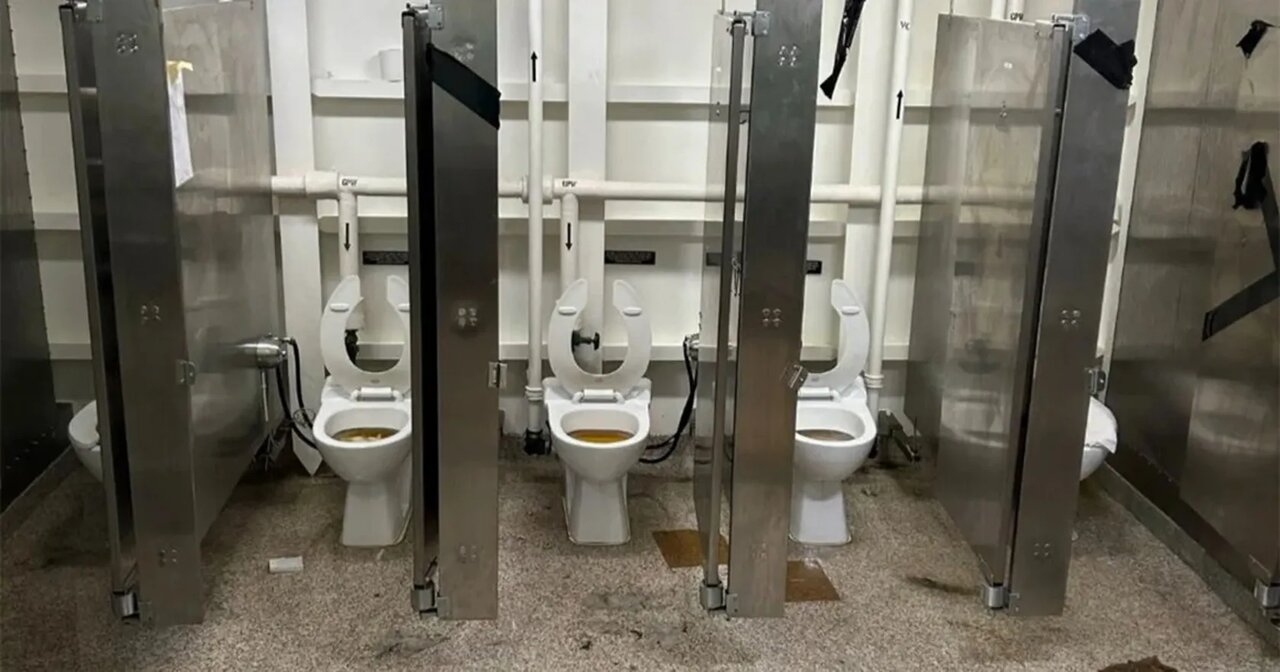 بحران خاموش در دل پیشرفته‌ترین ناو جهان / ناو جرالد فورد زمین‌گیر شد