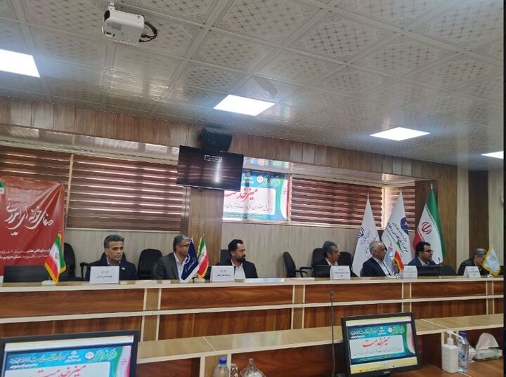 برپایی میز خدمت شورای هماهنگی امور راه و شهرسازی استان سیستان و بلوچستان به مناسبت دهه فجر