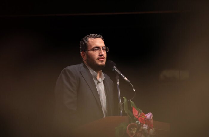 آئین تکریم و معارفه مدیر مرکز هنرهای نمایشی حوزه هنری برگزار شد