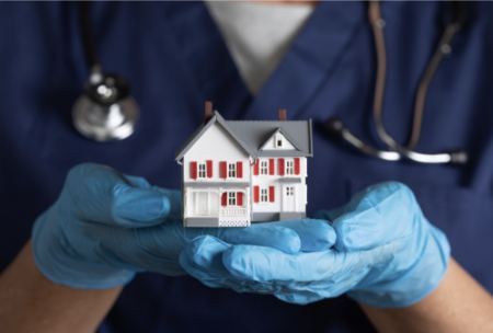 خدمات پرستاری و پزشکی در شرایط جنگی در منزل با آنی آزما