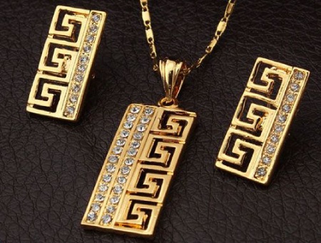 طراحی نیم ست های ورساچه