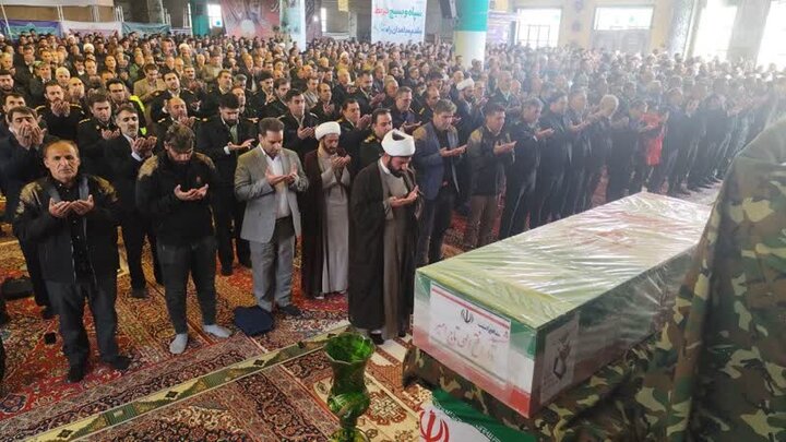 پیکر شهید «دارا فتح‌اللهی» در دلفان تشییع شد