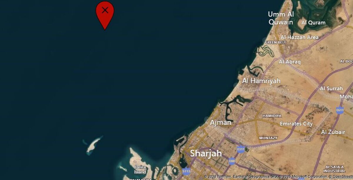 انفجار مشکوک کنار یک کشتی در نزدیکی شارجه/ ماجرا چه بود؟