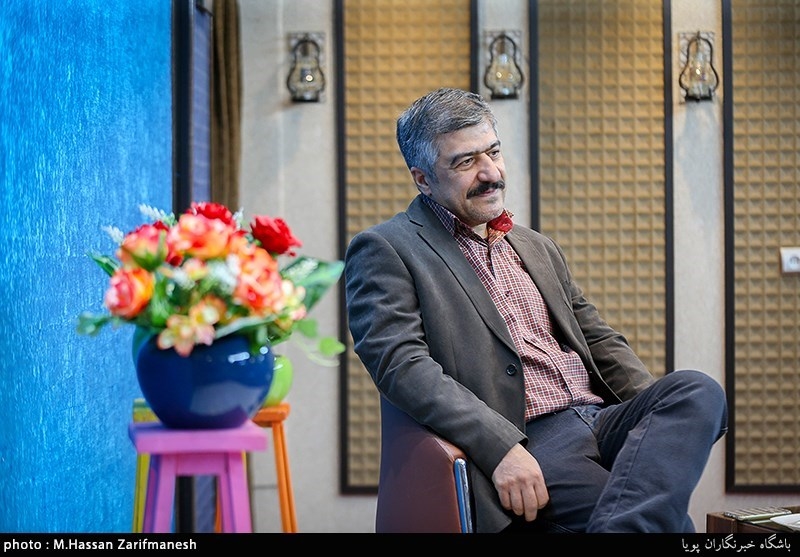 باید برای بعضی‌ها واژه تازه‌ای اختراع کرد: «بی‌همه‌چیز»!