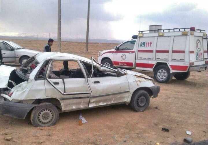 انحراف پراید در محور دامغان به دیباج؛ ۲ مصدوم راهی بیمارستان شدند