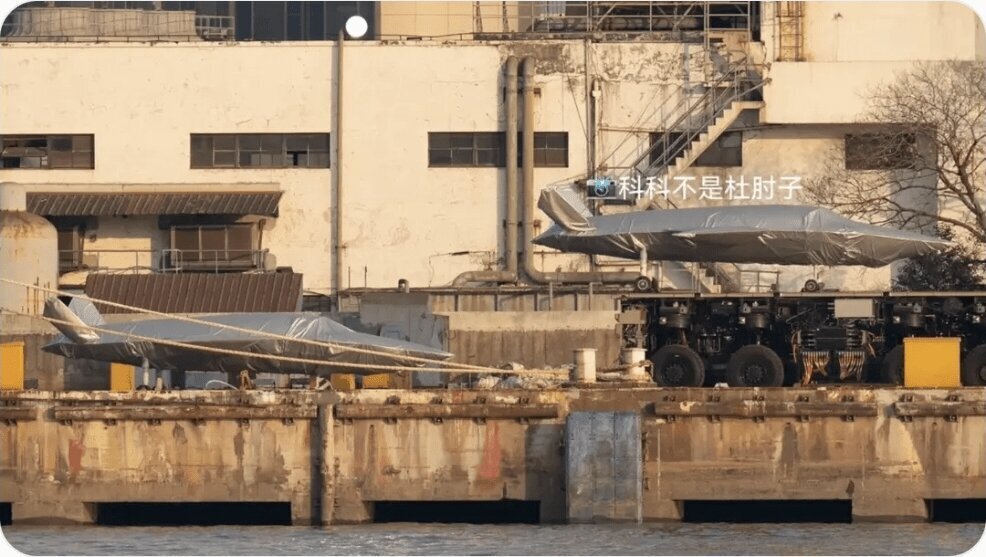 بزرگترین ناو پهپادبر جهان راهی ماموریت شد/ هدف کجاست؟ + تصاویر