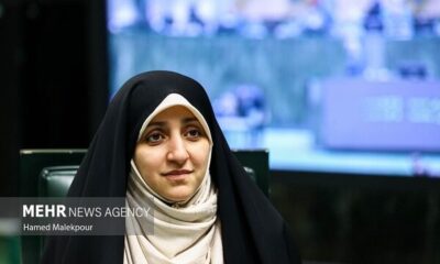 بهروزآذر: اینترنت طبقاتی یا پرو مغایر با سیاست‌های دولت چهاردهم است