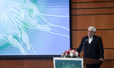 تأکید عارف بر پایداری ارتباطات در شرایط جنگی