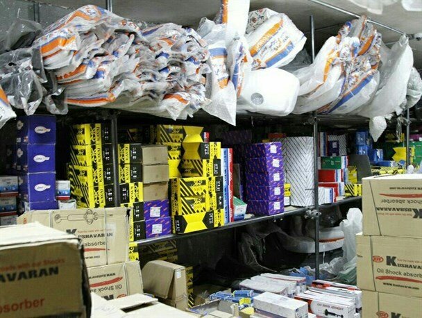 توقیف محموله لوازم یدکی قاچاق در کرمانشاه