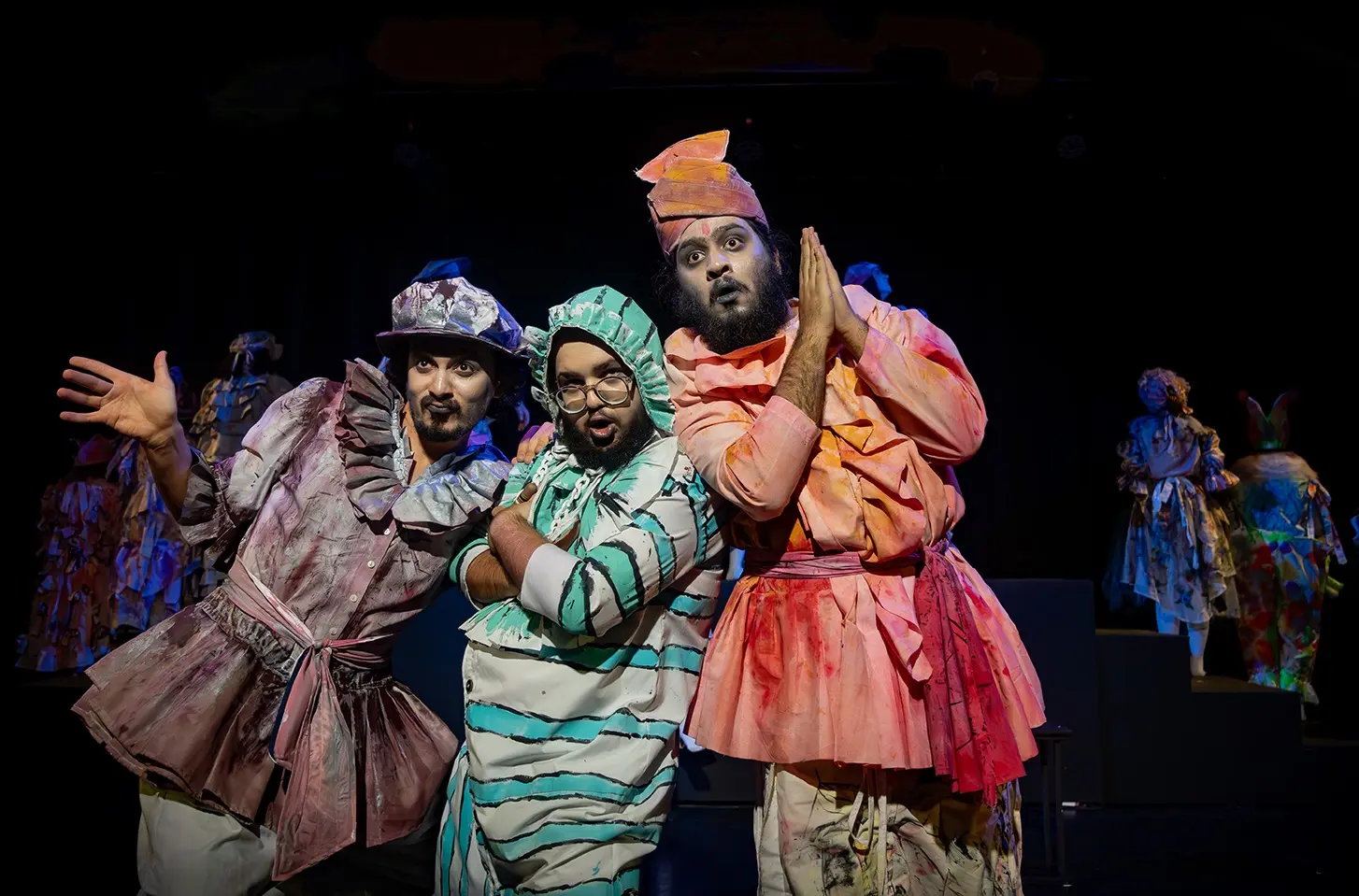 بازیگر بدون صحنه زنده نیست