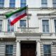 سفارت ایران: انگلیس در سمت درست تاریخ بایستد / ایران در حال دفاع از خود است