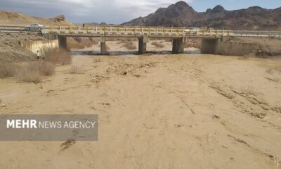 سیلاب چند مسیر ارتباطی در مهران و دهلران را مسدود کرد