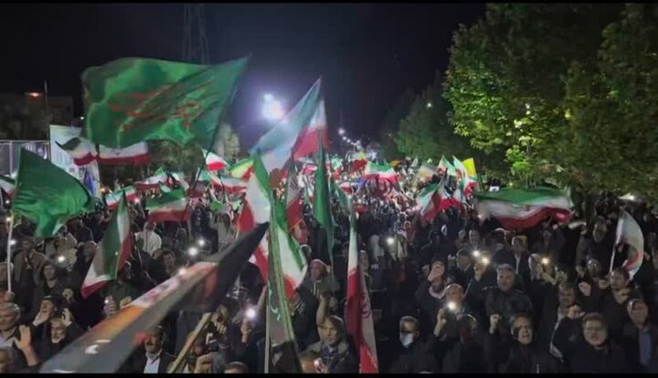 فریاد «الله‌اکبر» مردم خرم‌آباد