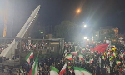 قدرت آهنین ایران در قلب تهران؛ موشک «قدر» مهمان مردم میدان ونک شد