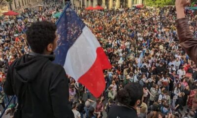 ماکرون از سیاست کناره‌گیری می‌کند