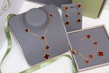 مدل سرویس طلا مستر کوالیتی ون کلیف