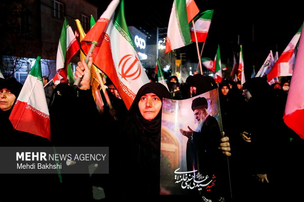 موج ۵۵ ایستادگی قمی‌ها پای وطن