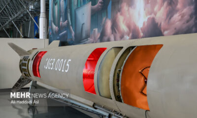 نمایش لانچر و موشک در اجتماع شبانه مردم بندرعباس