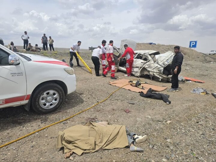 واژگونی سمند در آزادراه کاشان-قم یک فوتی داشت