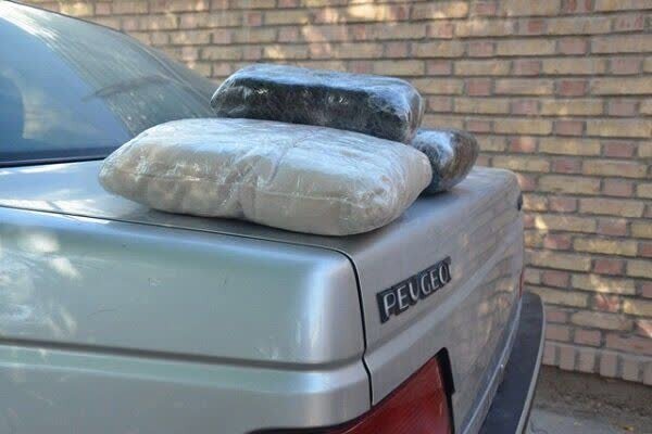 کشف مواد مخدر از نوع تریاک در جاده خرم‌آباد - دورود