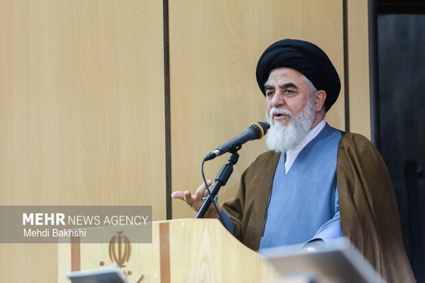 اجاق‌نژاد: جمکران ظرفیت تبدیل شدن به کانون ترویج امید در جهان را دارد