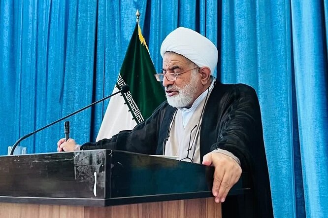 امام جمعه کنگان: امنیت خلیج فارس و تنگه هرمز در دست رزمندگان اسلام است