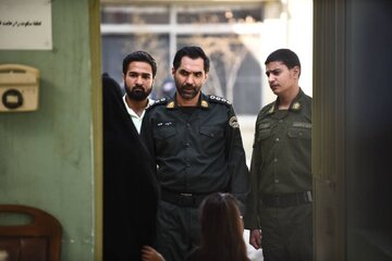 با بیش از ۱۰ میلیون بازدید در تلوبیون؛ «کلانتری ۱۱» پربیننده‌ترین و محبوب‌ترین سریال ایام جنگ شد / تأکید رسانه ملی بر اعتماد به جوانان مستعد