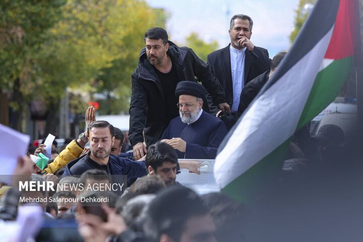بازخوانی اندیشه قرآنی «شهید جمهور»؛ نور قرآن در دلش روشن بود بازخوانی اندیشه قرآنی «شهید جمهور»؛ نور قرآن در دلش روشن بود