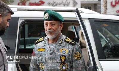 دریادار سیاری: تنها راه موفقیت، ادامه راه شهداست
