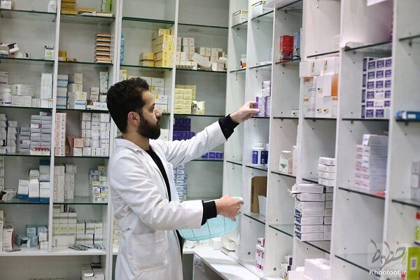 دستور وزیر بهداشت برای بیمه ۱۰۵۰ قلم دارو