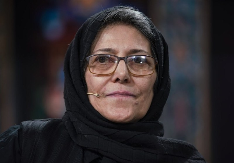 رویا افشار: نمی‌گذارم مادران شهدا و رنج جنگ فراموش شوند