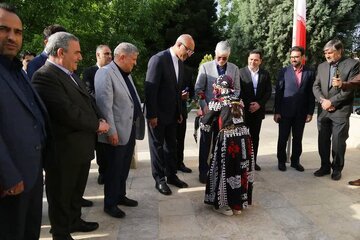  سفر رئیس بنیاد مسکن کشور با هدف تسریع در بازسازی خسارات جنگ و پروژه‌های مسکن استان