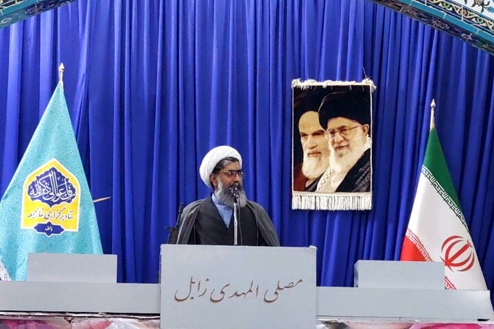 مسئولان نظارت بر بازار و حمایت از مردم را تقویت کنند