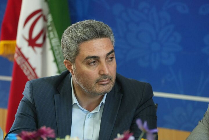 ممکان: افزایش حقوق ها باید به‌صورت یکسان در همه بخش‌ها اجرا شود