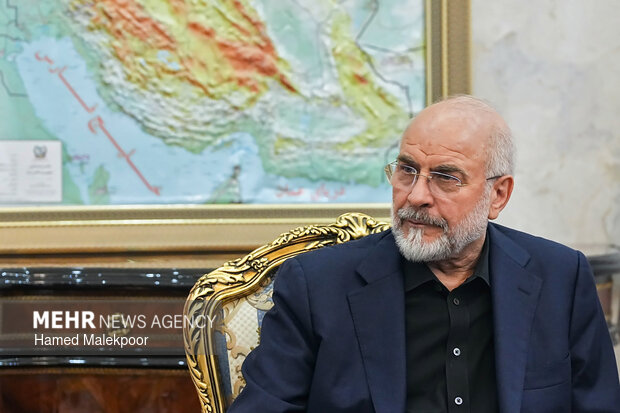 کناره‌گیری قالیباف از ریاست هیئت‌ مذاکره کننده کذب است