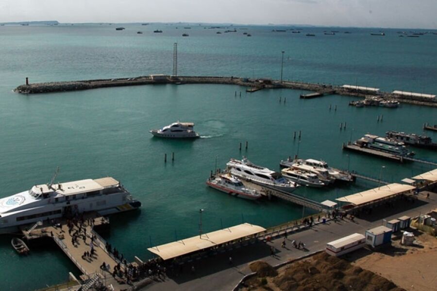 265,000 Passengers Transported on Hormozgan Island Routes during Wartime