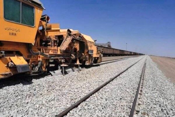 افزایش ظرفیت ایستگاه چادرملو با احداث دو خط جدید ریلی