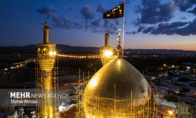 اهتزاز پرچم خونخواهی رهبر شهید در حسینیه اعظم زنجان