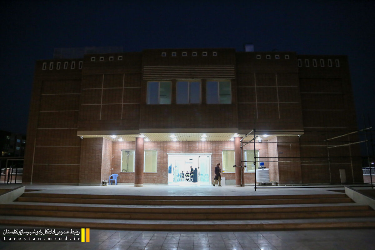 ببینید |روایت تصویری از نشست بررسی آخرین نواقص کتابخانه مرکزی شهر لار